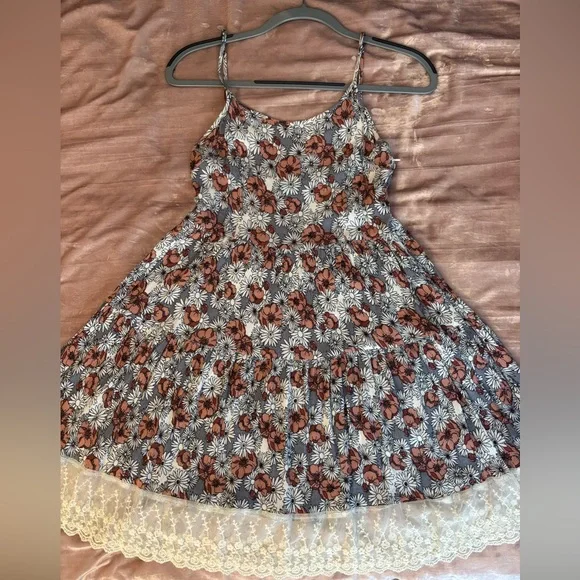 She + Sky Floral Mini Dress in Gray and Brown with Lace Trim - Picture 1 of 7